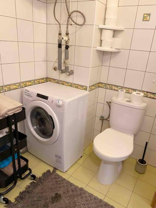Cozy And Warm Apartment In The Heart Of Karlsbad Exteriör bild